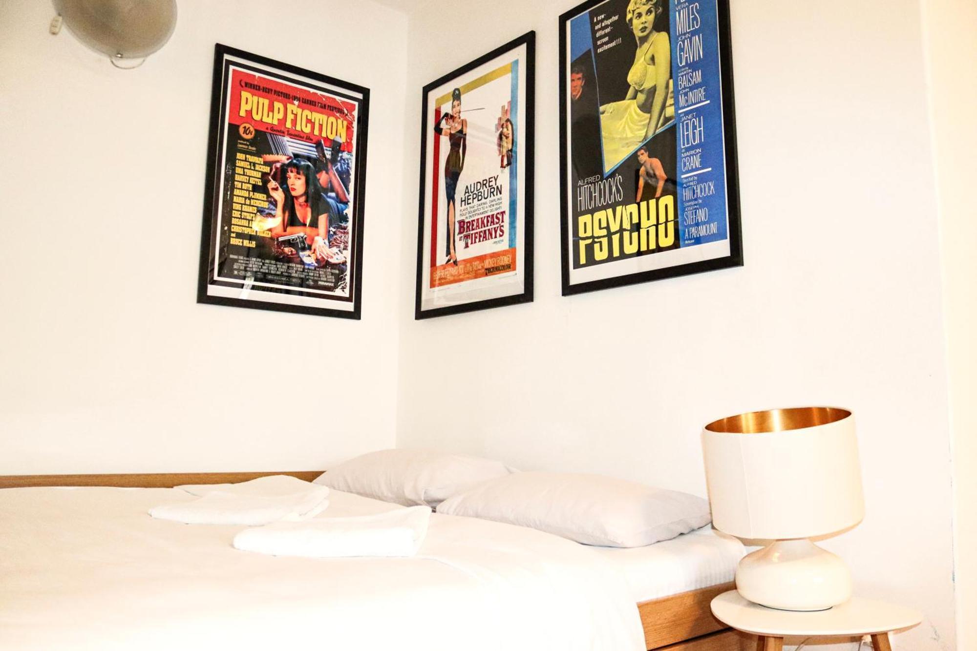 Central Park Hollywood Apartment Bucureşti Exterior foto